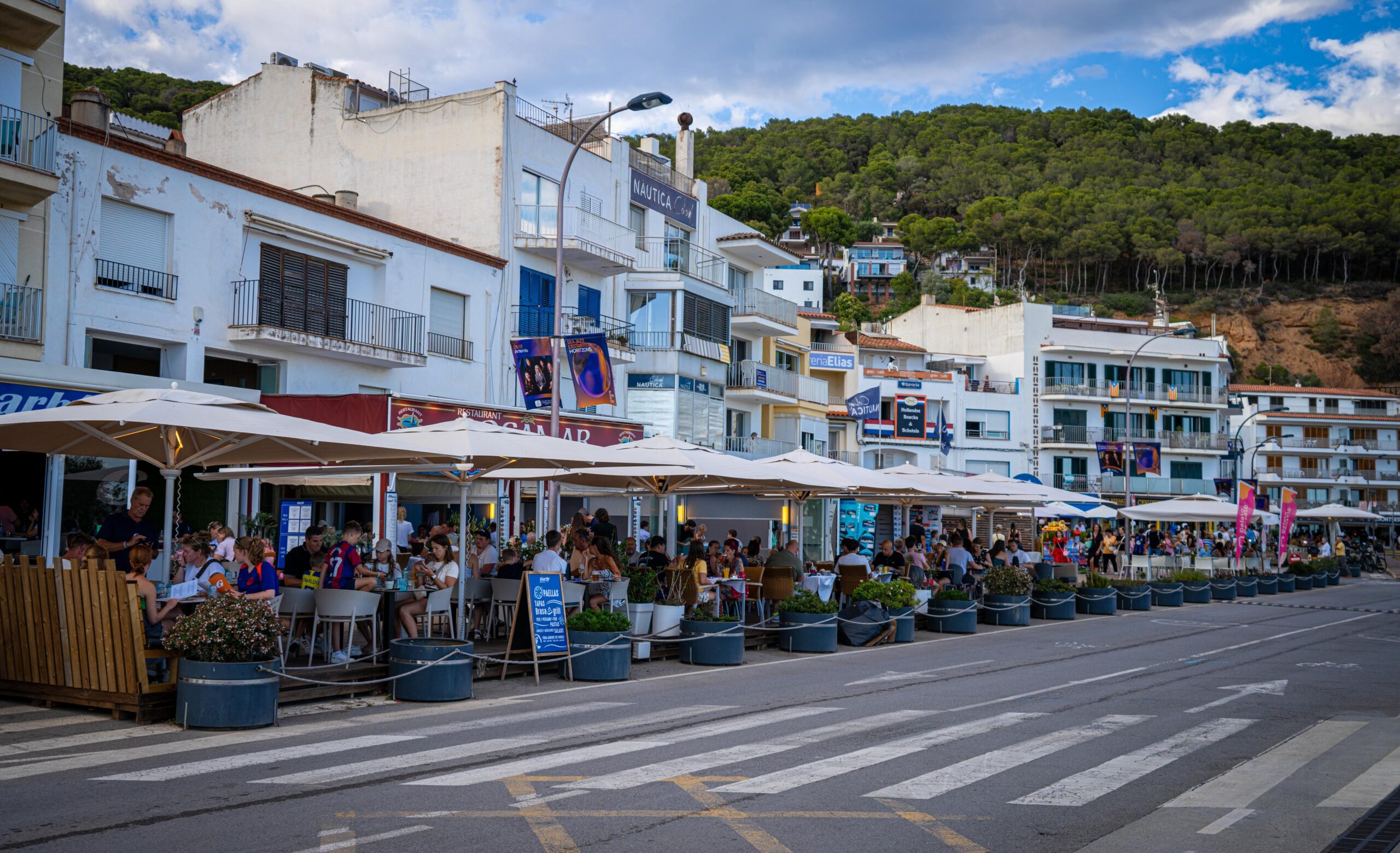 Una terrassa al passeig marítim de l'Estartit